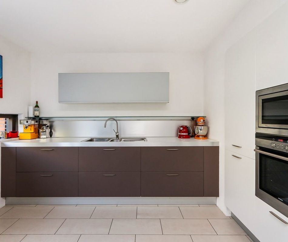 Balsa 196, Dordrecht