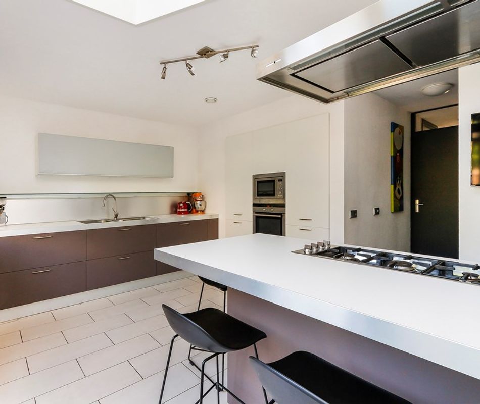 Balsa 196, Dordrecht