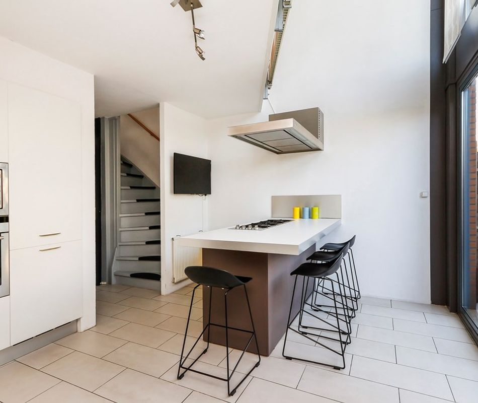 Balsa 196, Dordrecht