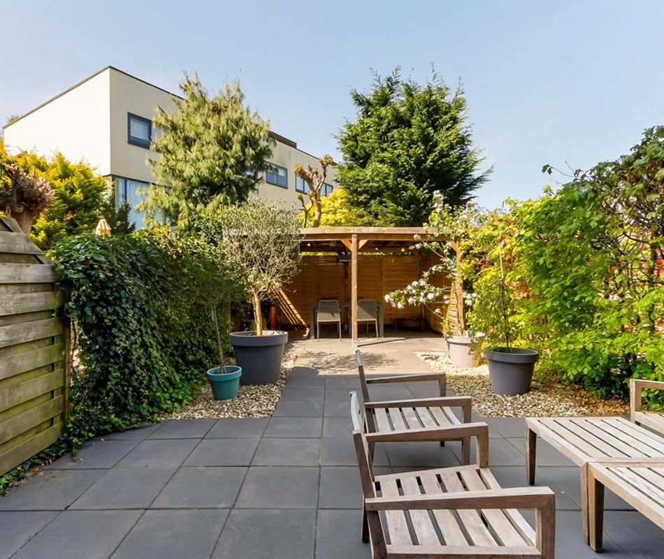 Balsa 196, Dordrecht