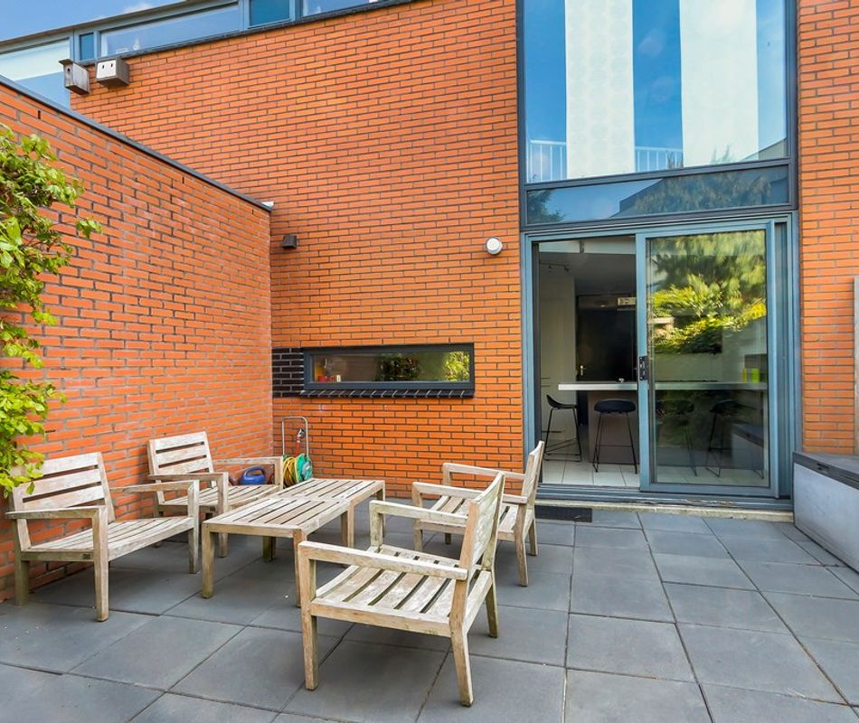 Balsa 196, Dordrecht