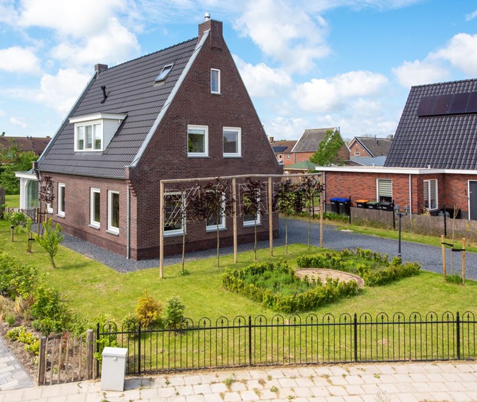 Welgelegen 8, Burgerbrug